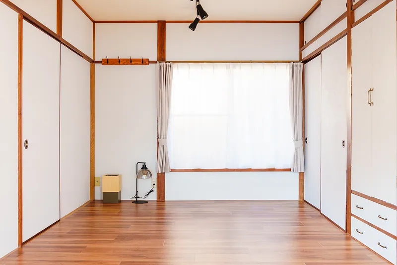 落ち着いた和の寝室